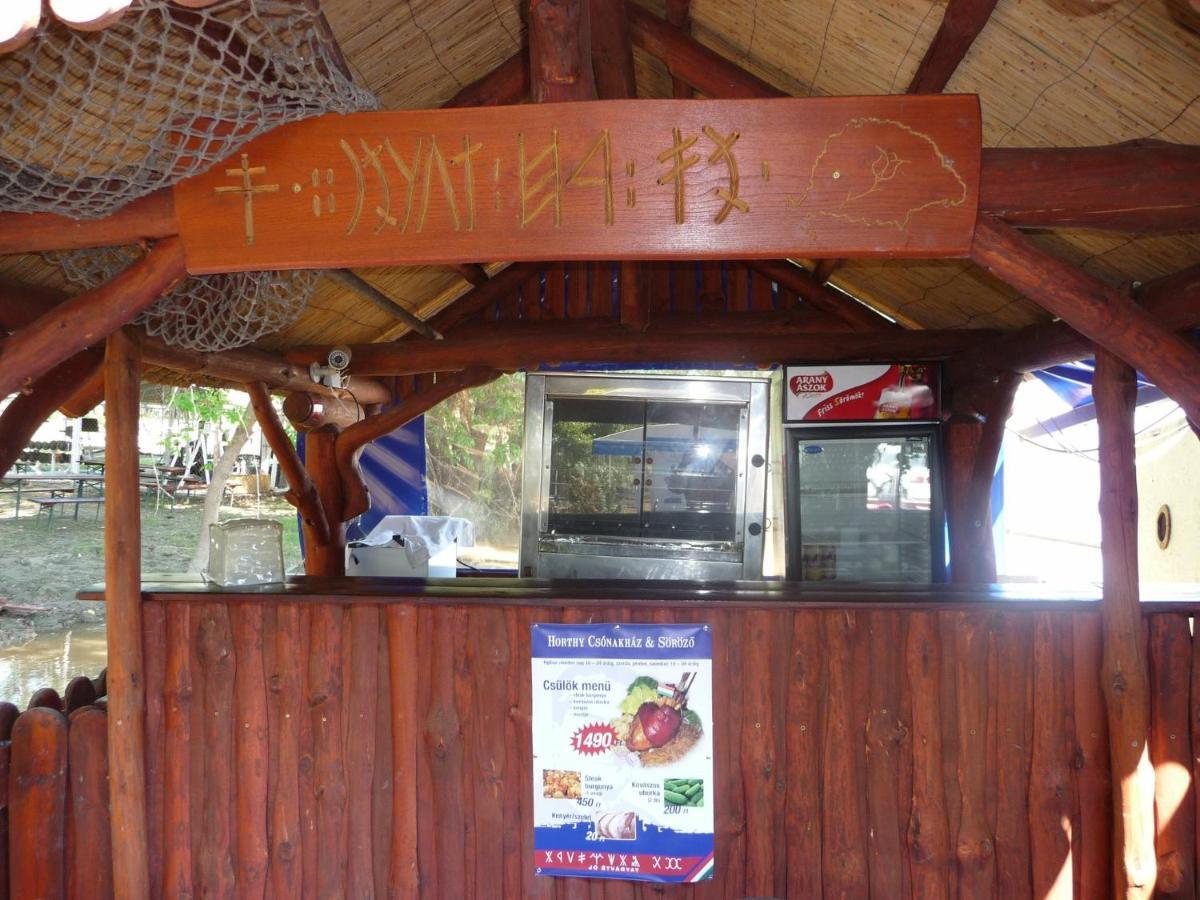 Tisza-Beach Wild Camping 5 Szeged Exterior photo
